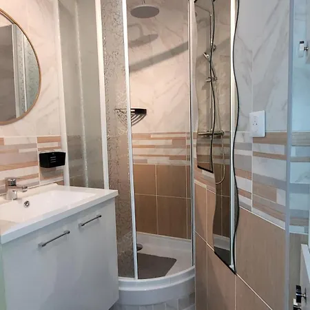 Les Murmures De La Vigne Lägenhet