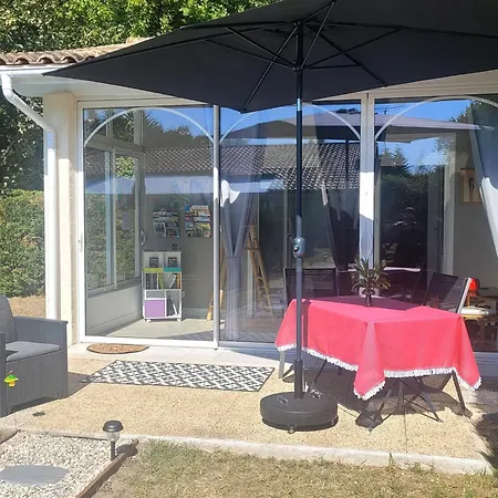 Les Murmures De La Vigne Lägenhet Avensan